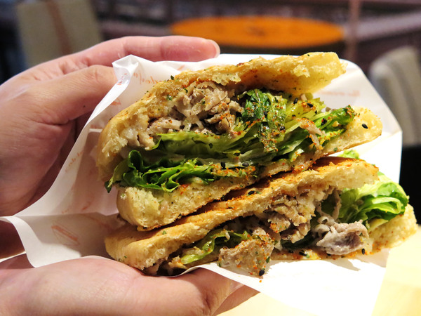 豐滿早午餐(信義世貿店)：北醫平價優質連鎖早午餐。豐滿三明治 * 信義早午餐 / 世貿下午茶*