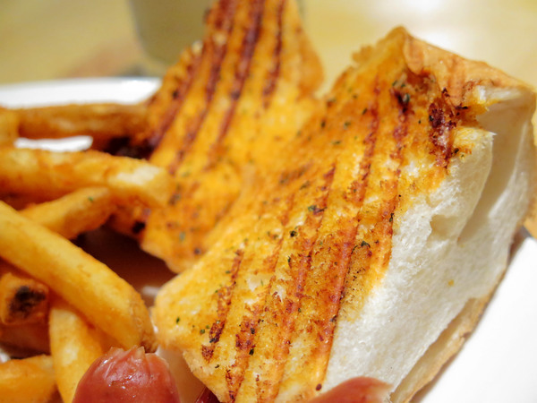 豐滿早午餐(信義世貿店)：北醫平價優質連鎖早午餐。豐滿三明治 * 信義早午餐 / 世貿下午茶*