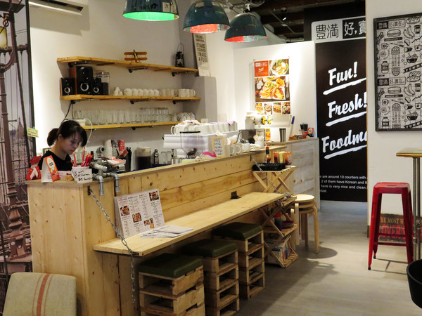 豐滿早午餐(信義世貿店)：北醫平價優質連鎖早午餐。豐滿三明治 * 信義早午餐 / 世貿下午茶*