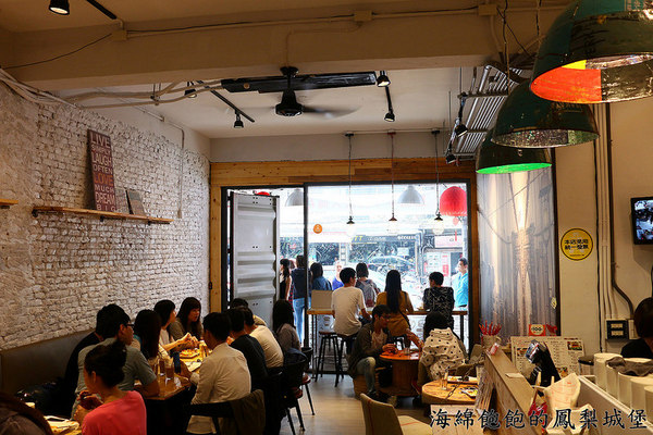 豐滿早午餐(信義世貿店)：豐滿總匯三明治(信義世貿店)-信義早午餐 / 世貿下午茶 / 豐滿三明治