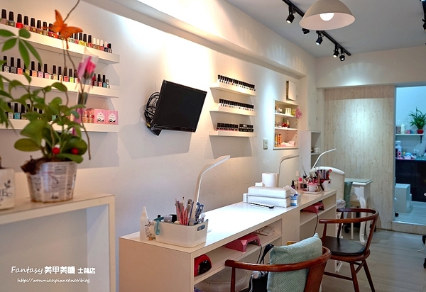 Fantasy美甲美睫(士林店)：【美甲美睫/台北士林/手部凝膠】寶貝雙手, 女人就該偶爾好好寵愛自己一下! ✿✿ Fantasy美甲美睫 (士林店) ✿✿