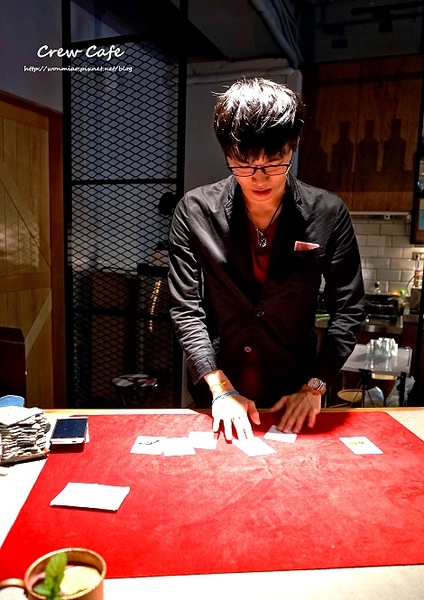 CREW CAFE：【華山文創旁 / 咖啡下午茶 / 魔術表演】輕食甜點下午茶又有魔術表演、LIVE藝術展演 ✿✿ CREW CAFE ✿✿ (完整菜單)