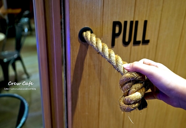 CREW CAFE：【華山文創旁 / 咖啡下午茶 / 魔術表演】輕食甜點下午茶又有魔術表演、LIVE藝術展演 ✿✿ CREW CAFE ✿✿ (完整菜單)