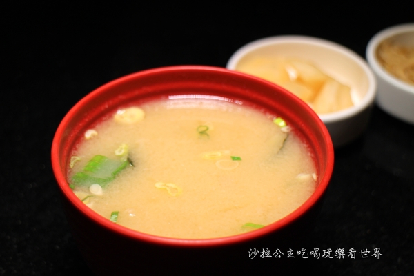 梅村日本料理(衡陽店)：台北日式料理老店 『梅村日本料理(衡陽店)』捷運西門站 /定食