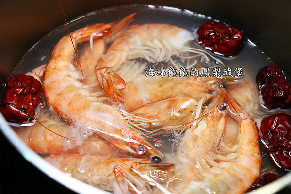 傻漁翁：無毒酵素白蝦 / 傻漁翁 / 生鮮宅配-傻漁翁三傻禮盒(無毒酵素白蝦、虱目魚肚、虱目魚丸)