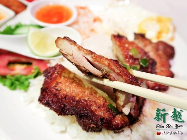 新越 越南麵食館：【捷運後山埤站｜五分埔】新越越南麵食館~平價好吃的越南美食