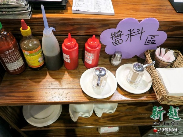 新越 越南麵食館：【捷運後山埤站｜五分埔】新越越南麵食館~平價好吃的越南美食