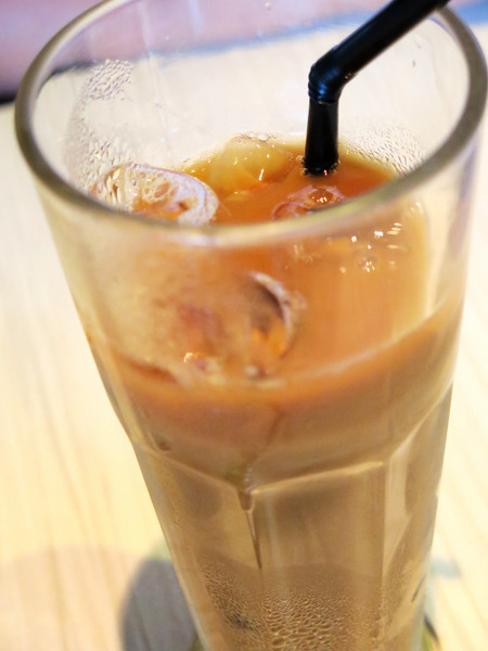 新越 越南麵食館：美味道地的越南美食，鄰近五分埔 / 捷運後山埤站。新越越南麵食館