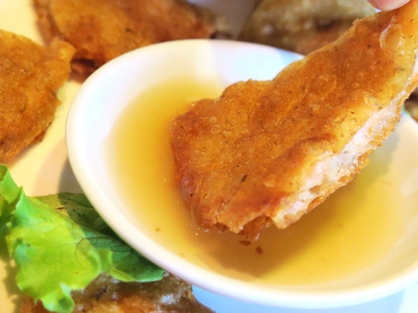 新越 越南麵食館：美味道地的越南美食，鄰近五分埔 / 捷運後山埤站。新越越南麵食館