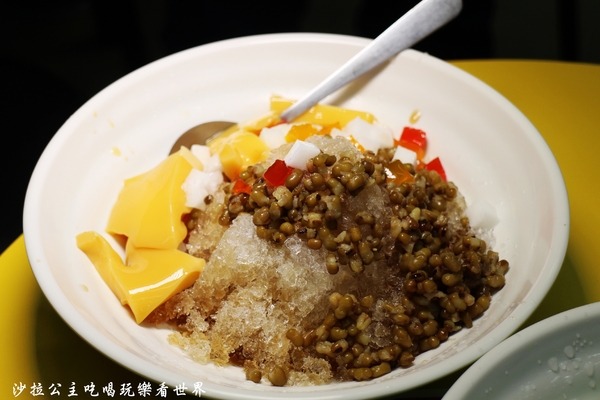 陸地涼麵：通訊行裡吃涼麵『陸地涼麵』黑糖刨冰/捷運忠孝新生站/中山區