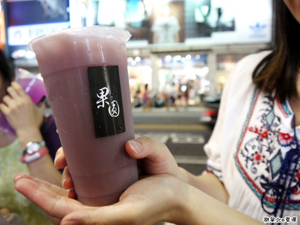 果圓：來自台中逢甲夜市的浪漫-果圓蝶豆花飲料。