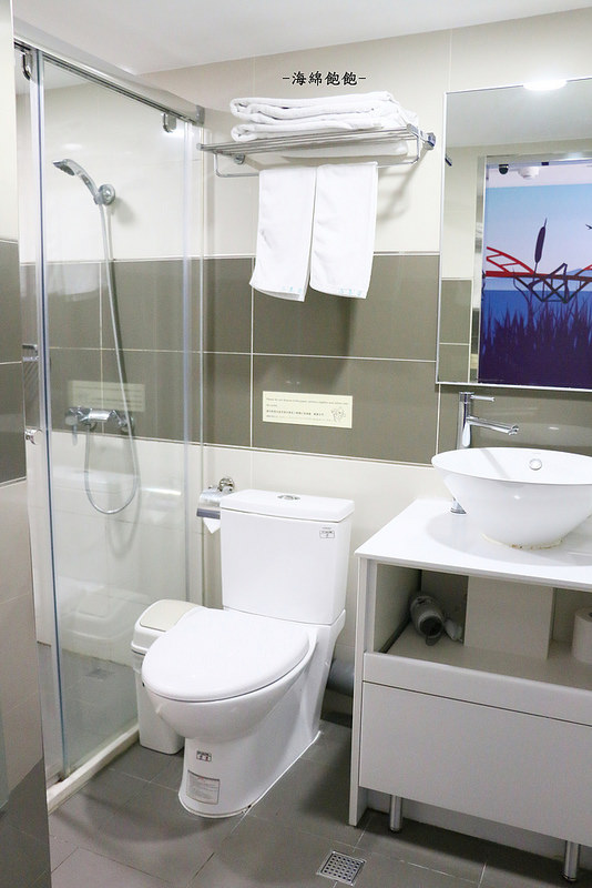 洛碁背包客棧：洛碁背包客棧-台北平價背包客棧 / Taipei hostel / 忠孝敦化站-附早餐/無線上網/電腦