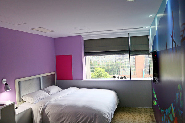 洛碁背包客棧：洛碁背包客棧-台北平價背包客棧 / Taipei hostel / 忠孝敦化站-附早餐/無線上網/電腦