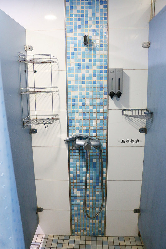 洛碁背包客棧：洛碁背包客棧-台北平價背包客棧 / Taipei hostel / 忠孝敦化站-附早餐/無線上網/電腦