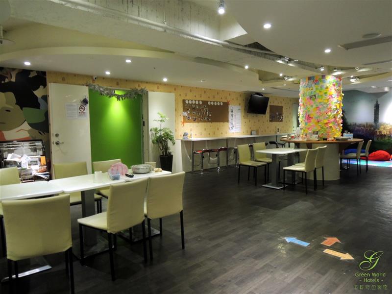 洛碁背包客棧 Green World Hostel 008.jpg