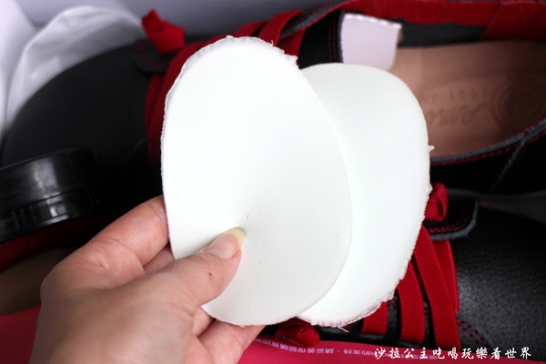 A.MOUR：台灣製.手工氣墊鞋『A.MOUR』好穿不磨腳