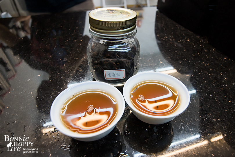 飲記 / 高雄岡山。原茗茶坊茶。不混茶不加茶精，茶飲專賣飲料店、品質有保證