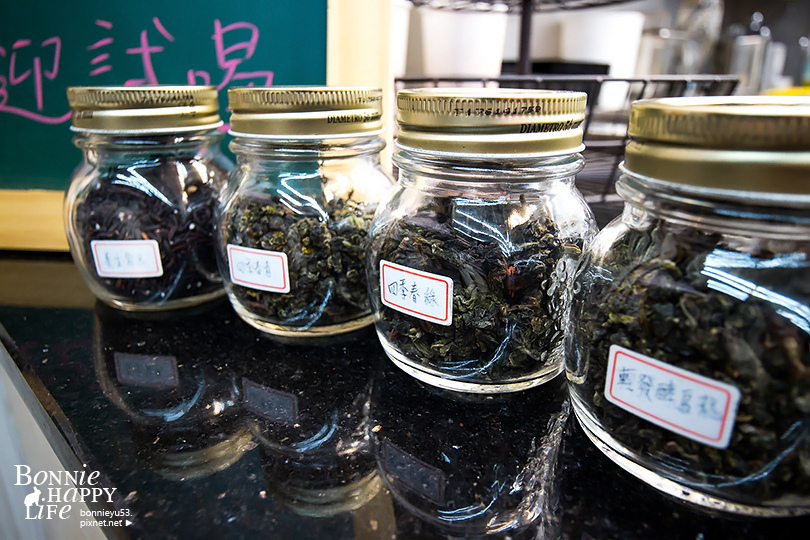 飲記 / 高雄岡山。原茗茶坊茶。不混茶不加茶精，茶飲專賣飲料店、品質有保證