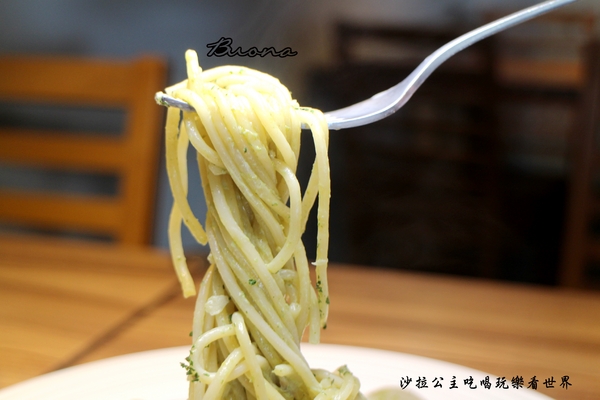 Buona Pasta：淡水『Buona Pasta』平價義大利麵 /濃湯飲料無限供應/淡江大學美食/寵物友善