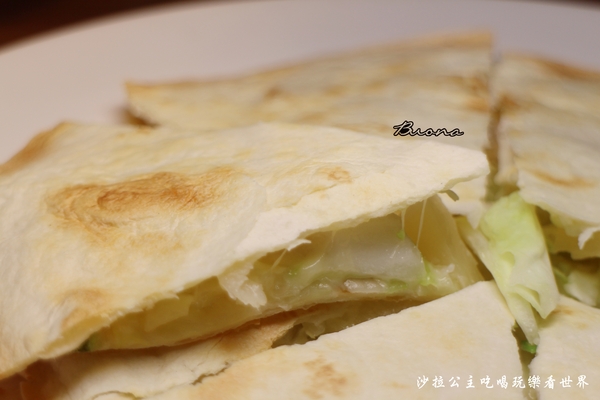 Buona Pasta：淡水『Buona Pasta』平價義大利麵 /濃湯飲料無限供應/淡江大學美食/寵物友善