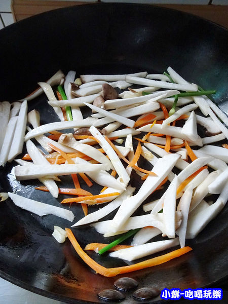 韭菜花炒杏鮑菇 (5)0.jpg