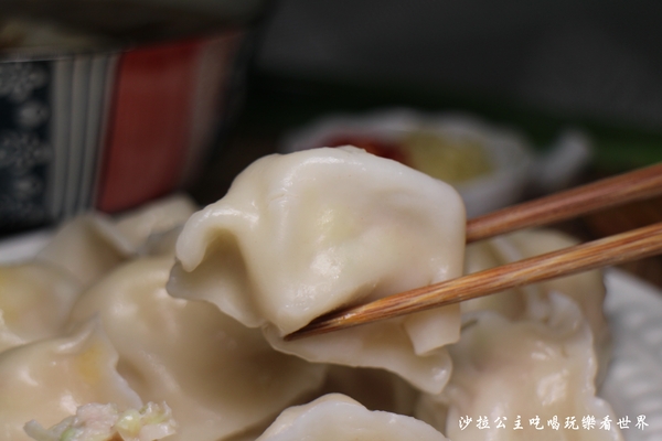 家鄉蒸餃：台中南屯區『家鄉蒸餃』冷凍手工水餃/每日現宰溫體豬/宅配