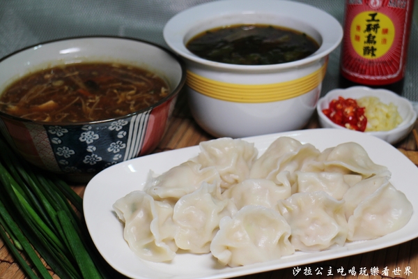 家鄉蒸餃：台中南屯區『家鄉蒸餃』冷凍手工水餃/每日現宰溫體豬/宅配