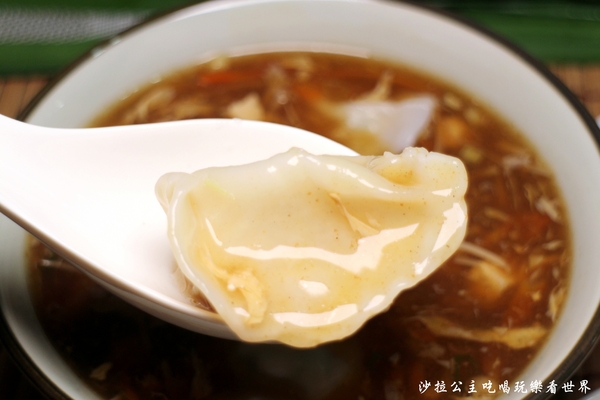 家鄉蒸餃：台中南屯區『家鄉蒸餃』冷凍手工水餃/每日現宰溫體豬/宅配