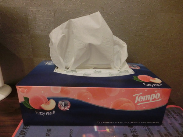 徠一咖啡：【台北@大安區】捷運信義安和站 港式茶餐廳 徠一咖啡