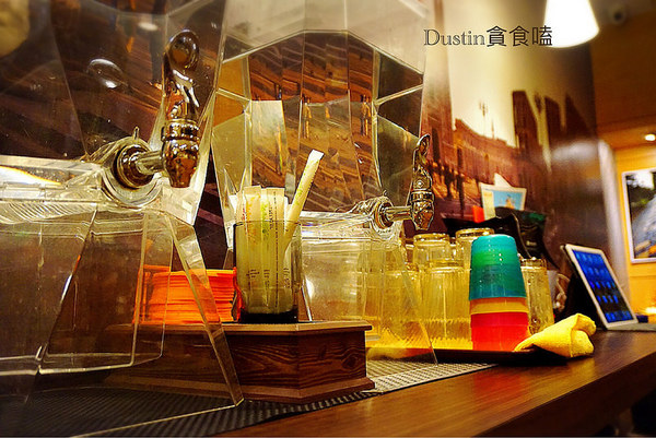 徠一咖啡：【信義安和站】港式複合咖啡原味呈現｜相機控必訪『徠一咖啡』台北大安區 / 港式茶餐廳