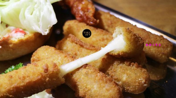 TAKE OUT burger & cafe：【台北美食】TAKE OUT美式餐廳@台北大安區/精釀啤酒/純手工漢堡