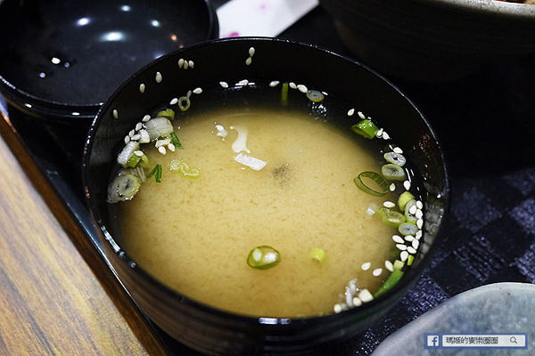 樂禾田拉麵 平價美味高CP值拉麵丼飯。東湖拉麵。捷運東湖站美食.JPG