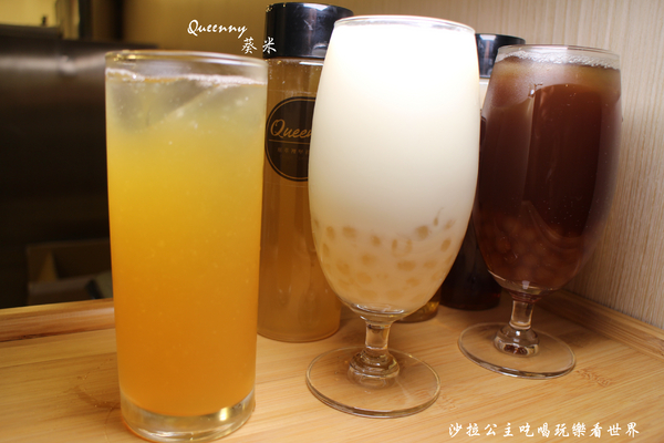 葵米珍珠飲品專賣(HOYII北車站店)：台北車站珍珠茶飲排隊店『Queenny葵米。珍珠飲品專售(HOYII北車站店)』珍珠奶茶