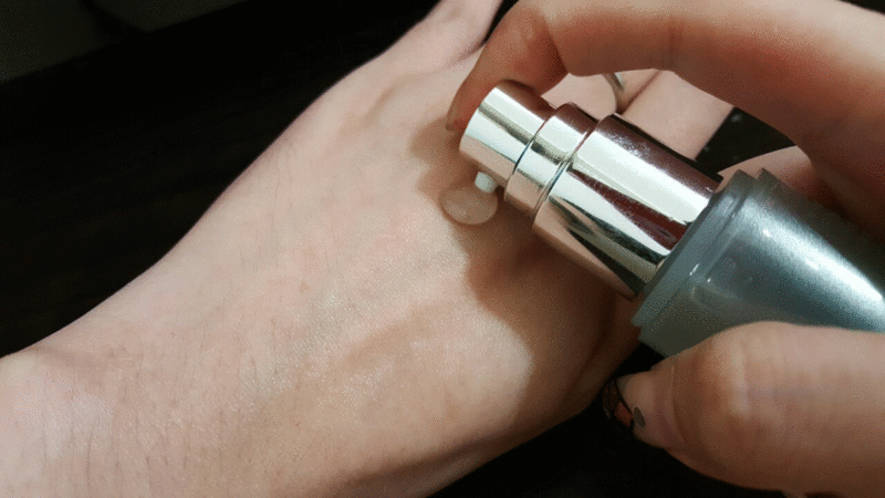 i-OWN艾旺自然保養 玫瑰蘆薈精華凝露-ANIMATION.gif - 201603~201612 體驗分享