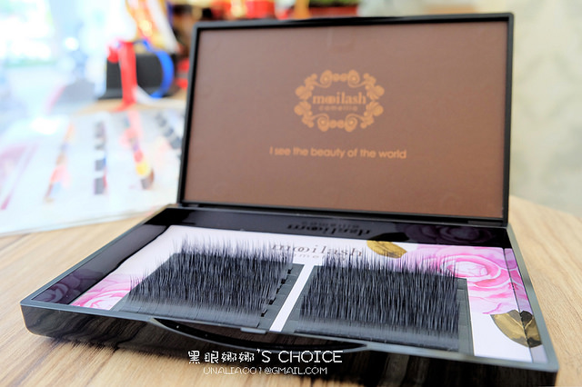 弄甲成臻山茶花美睫mooilash