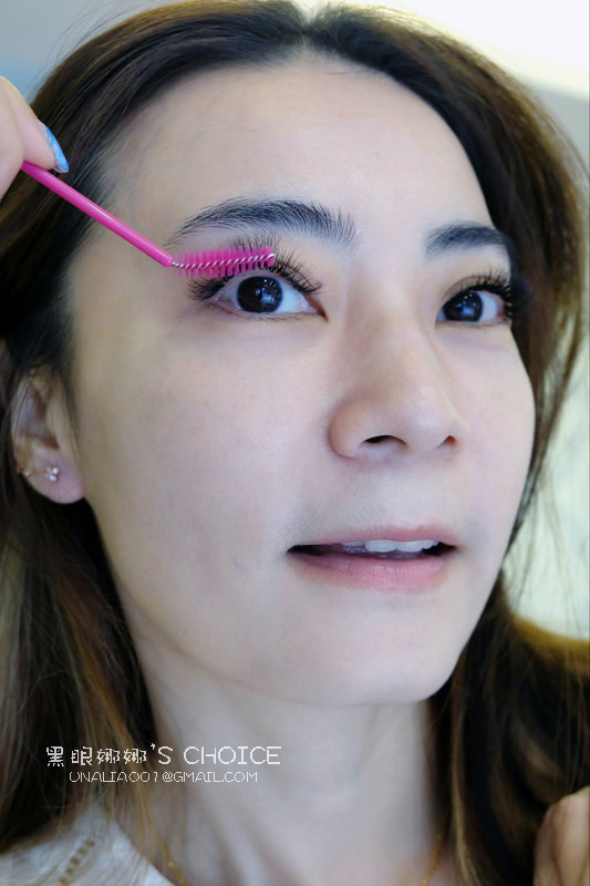 弄甲成臻山茶花美睫整理