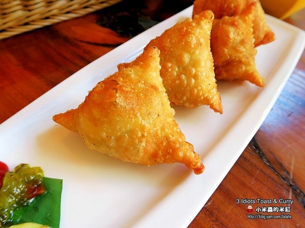 3 Idiots Toast & Curry 三個傻瓜素食印度餐廳(公館)：【捷運台電大樓站】3 Idiots Toast & Curry三個傻瓜素食印度餐廳(公館印度料理 / 素食 / 早午餐)