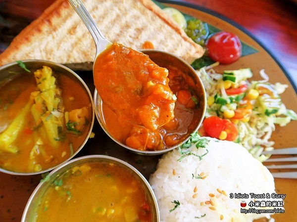 3 Idiots Toast & Curry 三個傻瓜素食印度餐廳(公館)：【捷運台電大樓站】3 Idiots Toast & Curry三個傻瓜素食印度餐廳(公館印度料理 / 素食 / 早午餐)