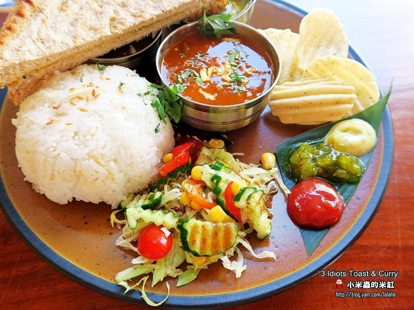 3 Idiots Toast & Curry 三個傻瓜素食印度餐廳(公館)：【捷運台電大樓站】3 Idiots Toast & Curry三個傻瓜素食印度餐廳(公館印度料理 / 素食 / 早午餐)