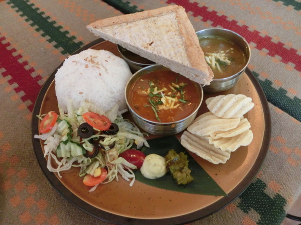 3 Idiots Toast& Curry：【台北市大安區】3 Idiots Toast&amp; Curry 公館印度料理 / 素食 / 早午餐