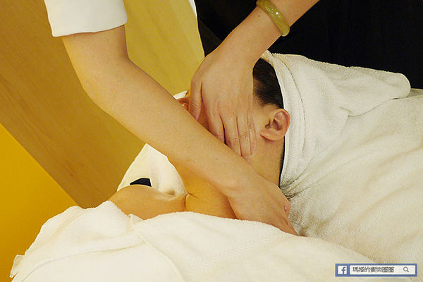 依蘭雅閑。台北東區按摩。SPA精油按摩。孕婦按摩。臉部保養。國際芳療團隊