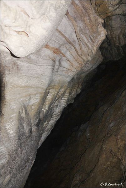 高雄壽山猴洞鐘乳石洞P1630238_調整大小1.JPG