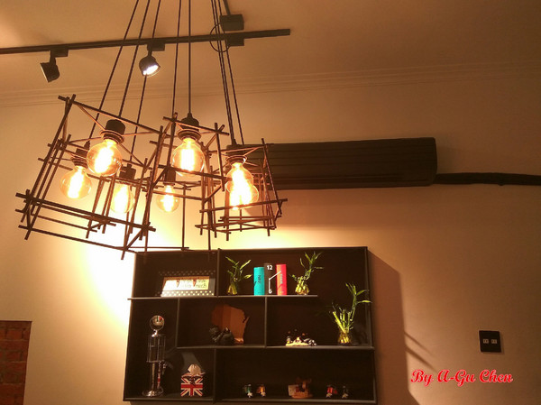 LATE Bistro 暮 餐酒館：【臺南Ω東區】LATE Bistro暮　餐酒館。台南東區餐酒館，在隱於巷弄內的驚豔裡放鬆享受深夜美食