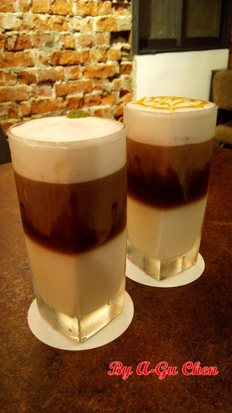 LATE Bistro 暮 餐酒館：【臺南Ω東區】LATE Bistro暮　餐酒館。台南東區餐酒館，在隱於巷弄內的驚豔裡放鬆享受深夜美食