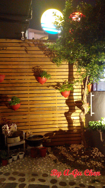 LATE Bistro 暮 餐酒館：【臺南Ω東區】LATE Bistro暮　餐酒館。台南東區餐酒館，在隱於巷弄內的驚豔裡放鬆享受深夜美食