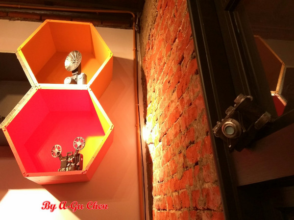 LATE Bistro 暮 餐酒館：【臺南Ω東區】LATE Bistro暮　餐酒館。台南東區餐酒館，在隱於巷弄內的驚豔裡放鬆享受深夜美食