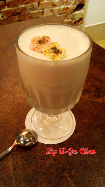 LATE Bistro 暮 餐酒館：【臺南Ω東區】LATE Bistro暮　餐酒館。台南東區餐酒館，在隱於巷弄內的驚豔裡放鬆享受深夜美食