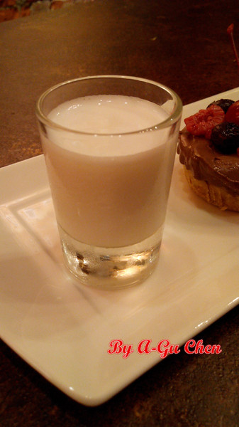 LATE Bistro 暮 餐酒館：【臺南Ω東區】LATE Bistro暮　餐酒館。台南東區餐酒館，在隱於巷弄內的驚豔裡放鬆享受深夜美食