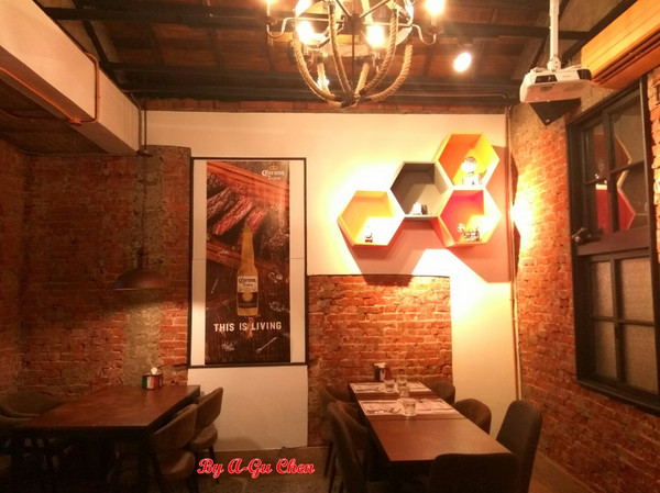 LATE Bistro 暮 餐酒館：【臺南Ω東區】LATE Bistro暮　餐酒館。台南東區餐酒館，在隱於巷弄內的驚豔裡放鬆享受深夜美食