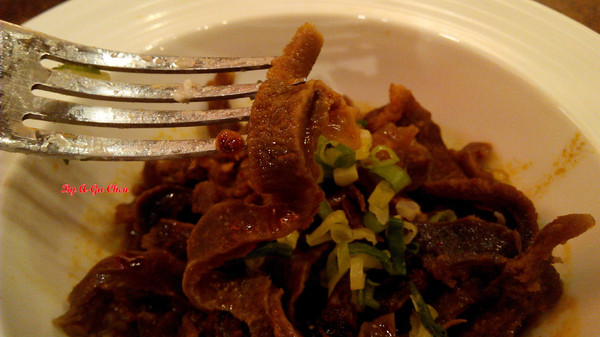 LATE Bistro 暮 餐酒館：【臺南Ω東區】LATE Bistro暮　餐酒館。台南東區餐酒館，在隱於巷弄內的驚豔裡放鬆享受深夜美食